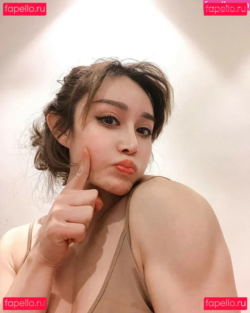 Yuna XS Onlyfans Photo Gallery 