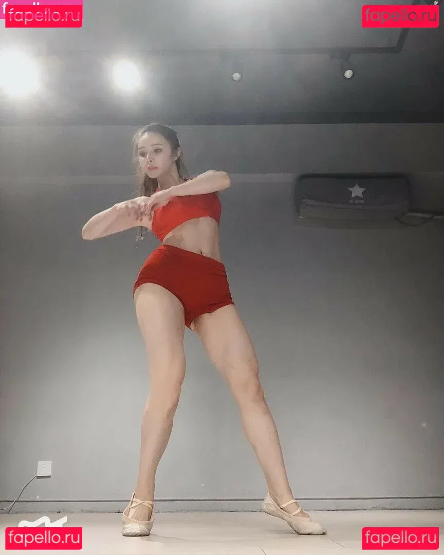 Yuna XS Onlyfans Photo Gallery 