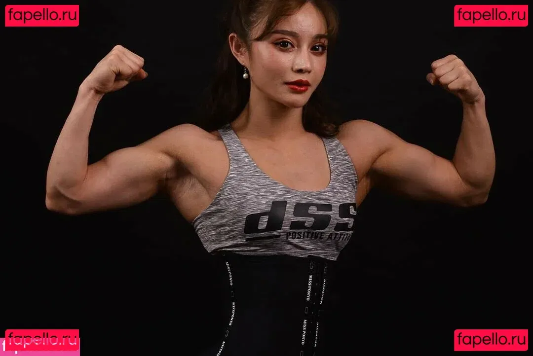 Yuna XS Onlyfans Photo Gallery 