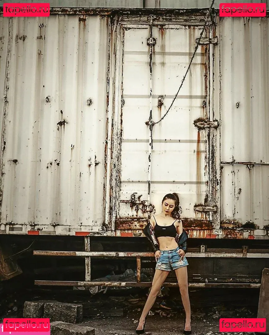 Yuna XS Onlyfans Photo Gallery 