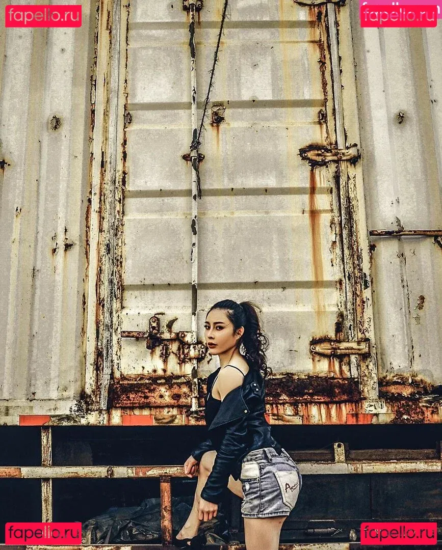 Yuna XS Onlyfans Photo Gallery 