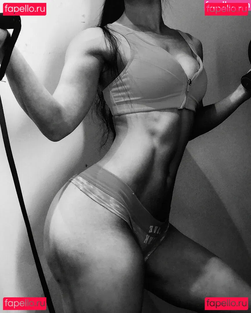 Yuna XS Onlyfans Photo Gallery 