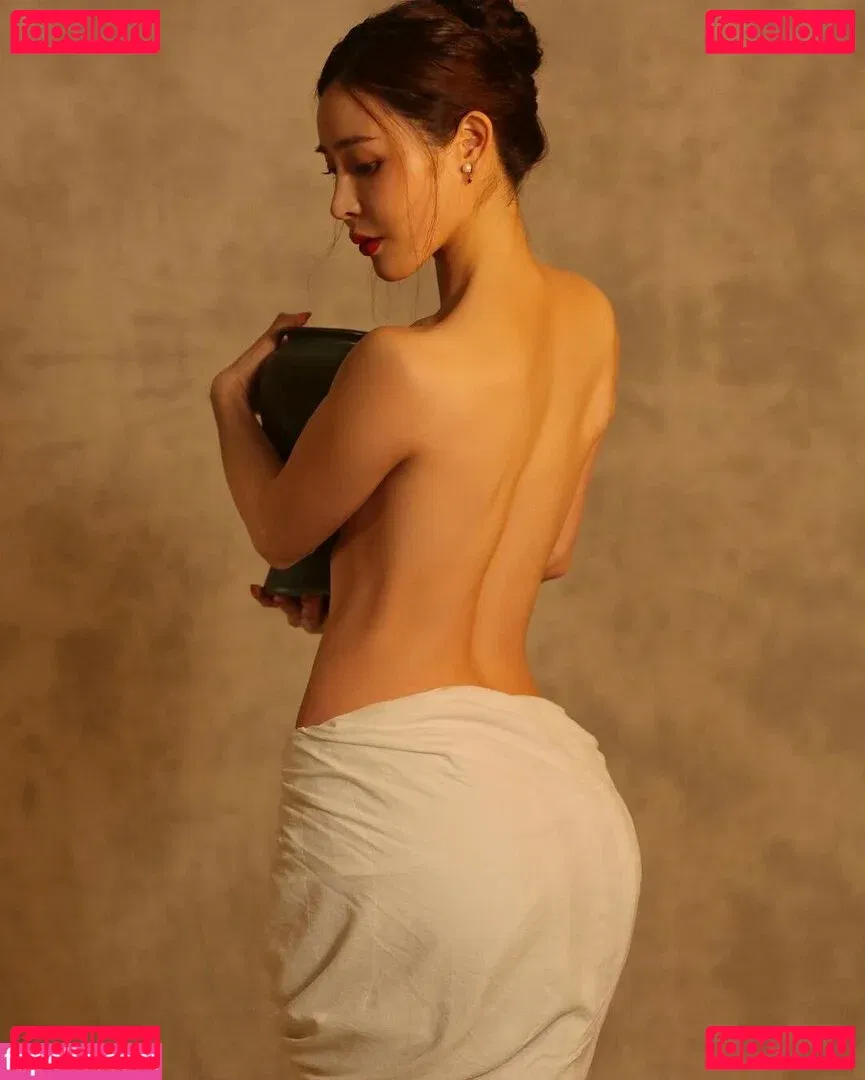 Yuna XS Onlyfans Photo Gallery 