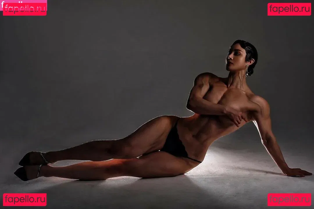 Yuna XS Onlyfans Photo Gallery 