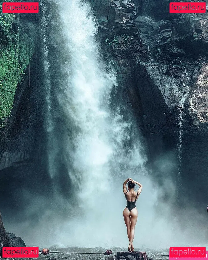 Yuna XS Onlyfans Photo Gallery 