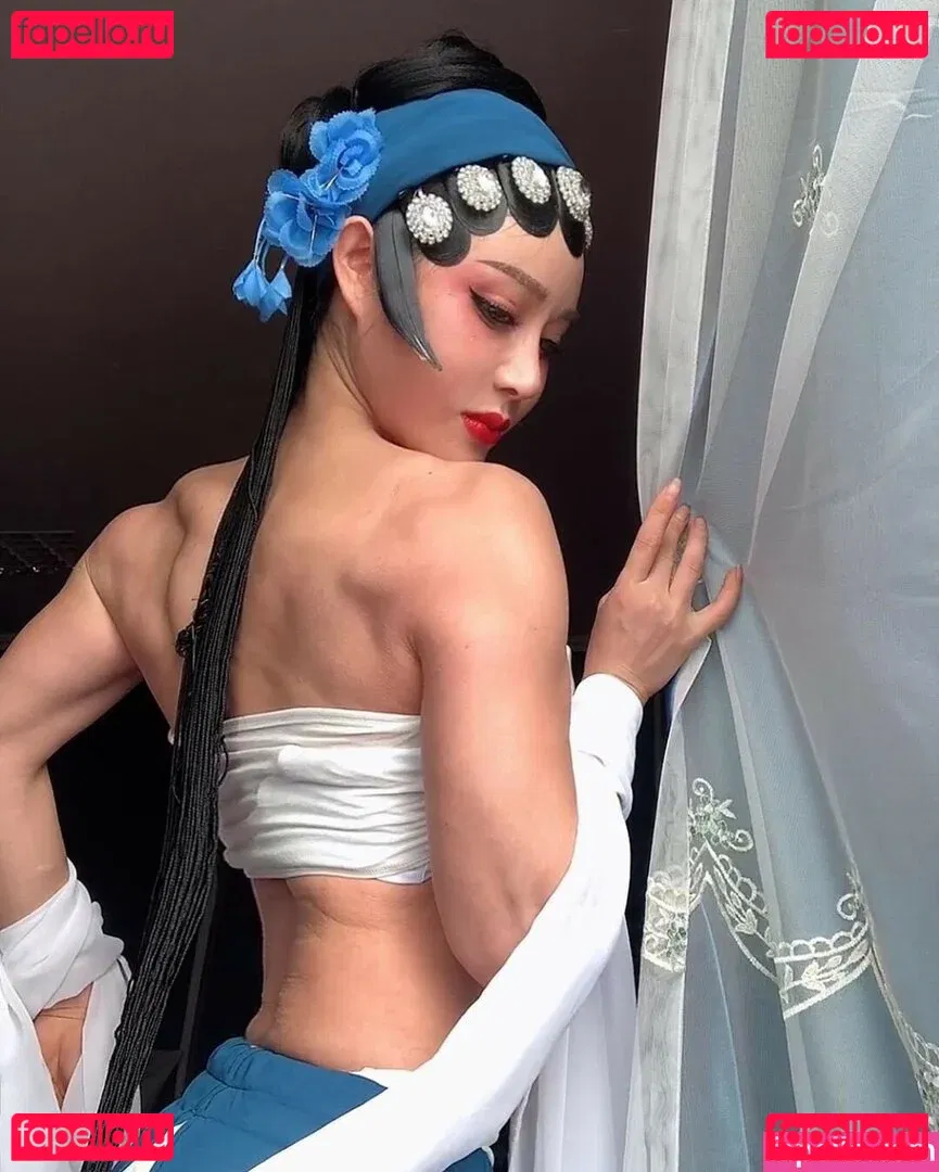 Yuna XS Onlyfans Photo Gallery 