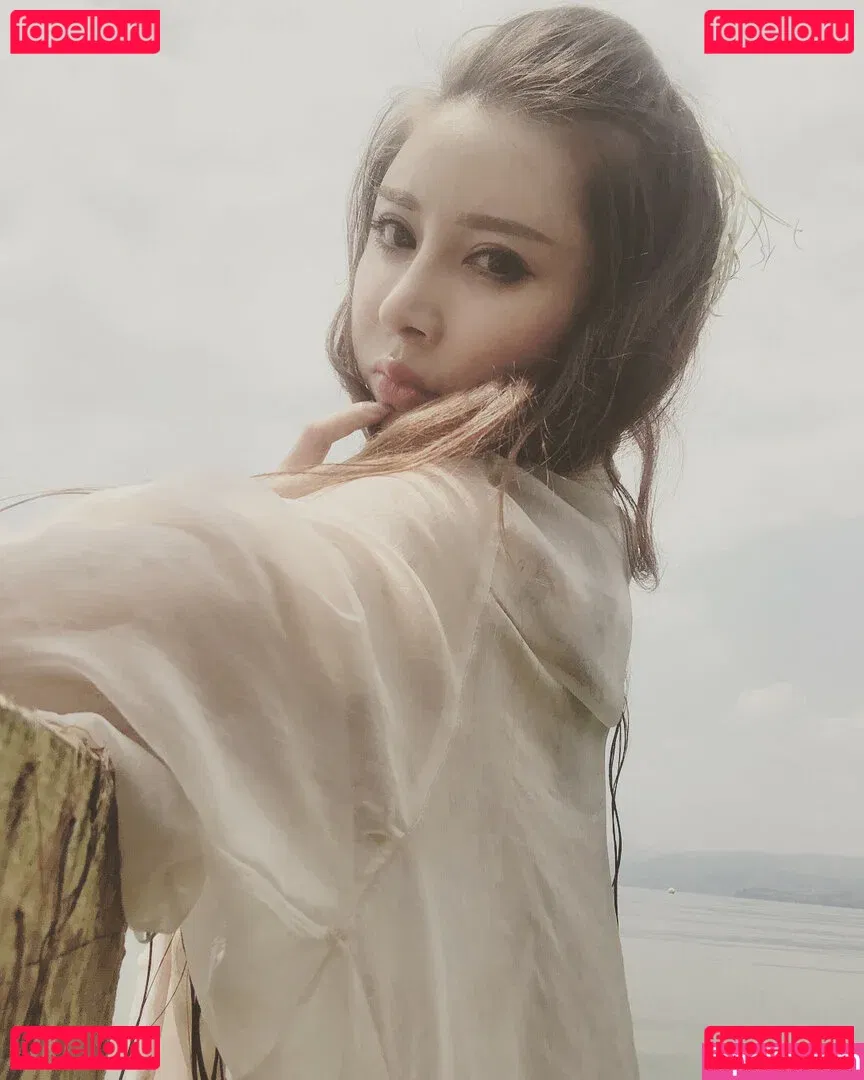 Yuna XS Onlyfans Photo Gallery 