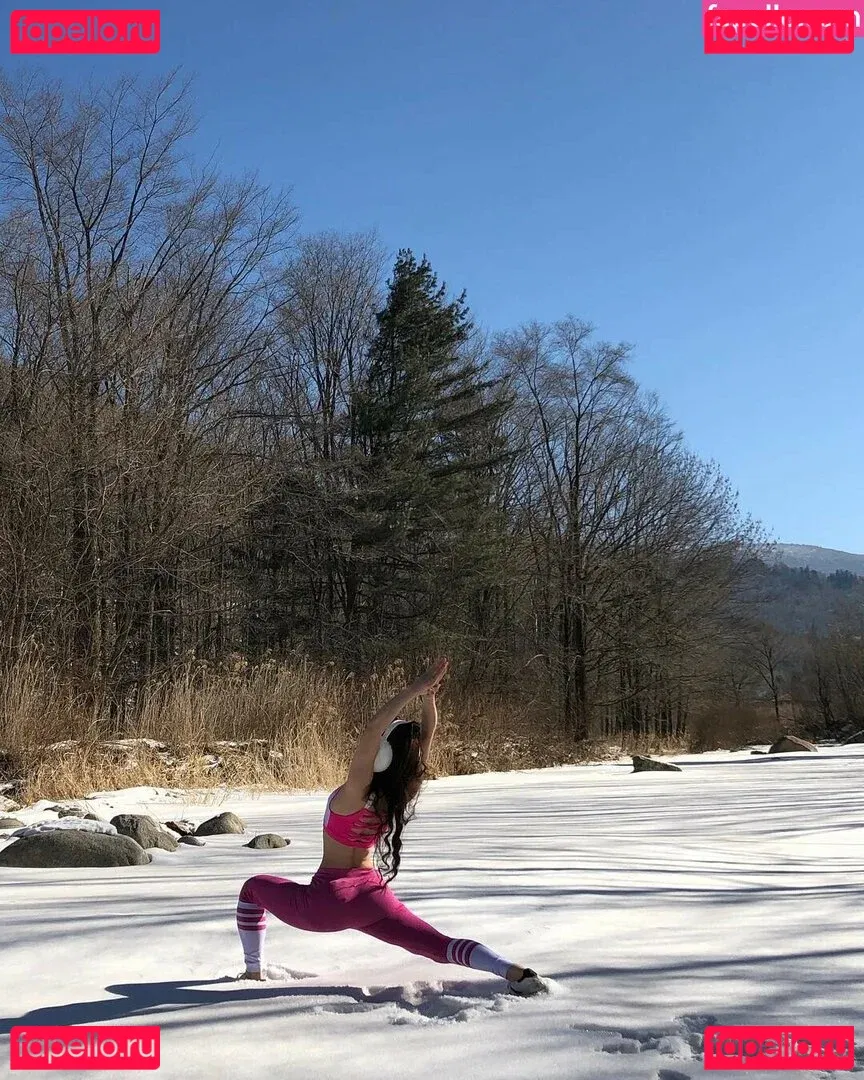 Yuna XS Onlyfans Photo Gallery 