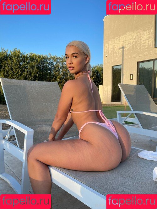 Madisun Sky Onlyfans Photo Gallery 