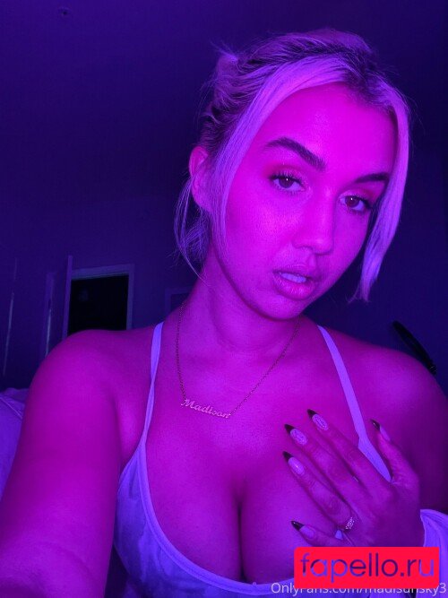 Madisun Sky Nude Onlyfans Photo 32