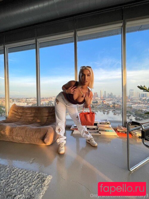 Madisun Sky Nude Onlyfans Photo 16