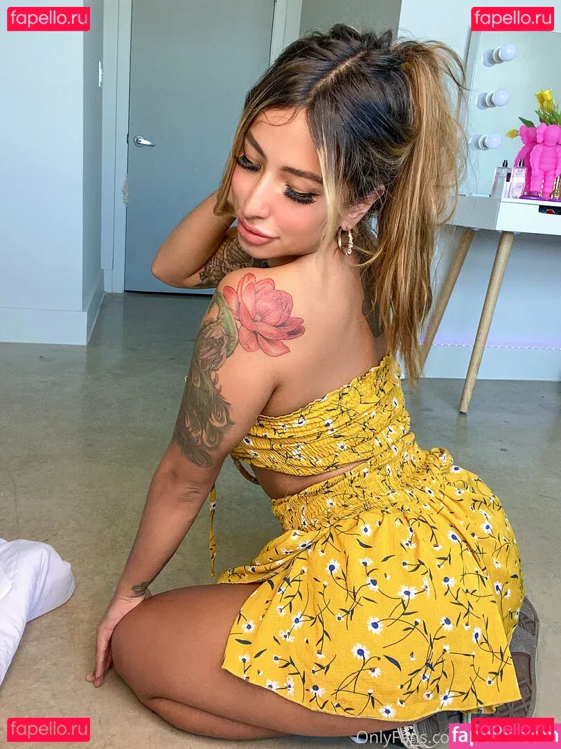 rileykwums Onlyfans Photo Gallery 