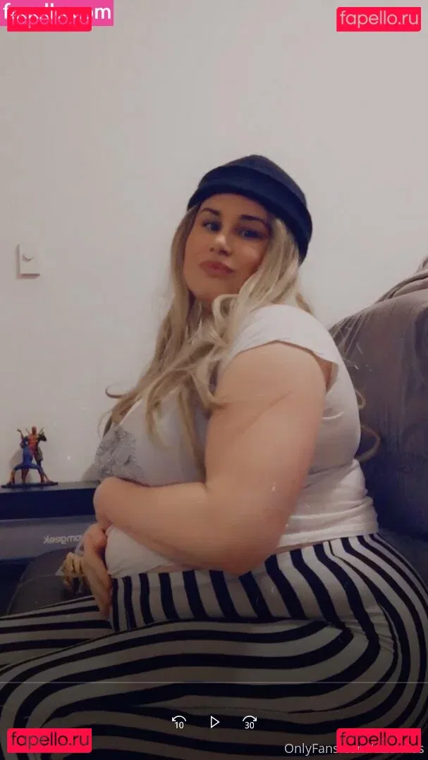 azismiss Onlyfans Photo Gallery 