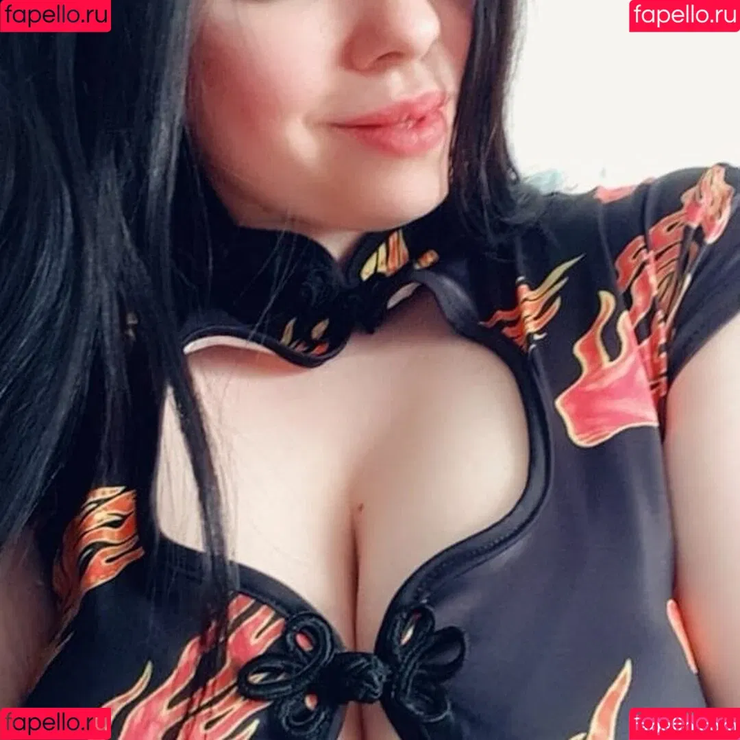 Nina Nightbloom Onlyfans Photo Gallery 