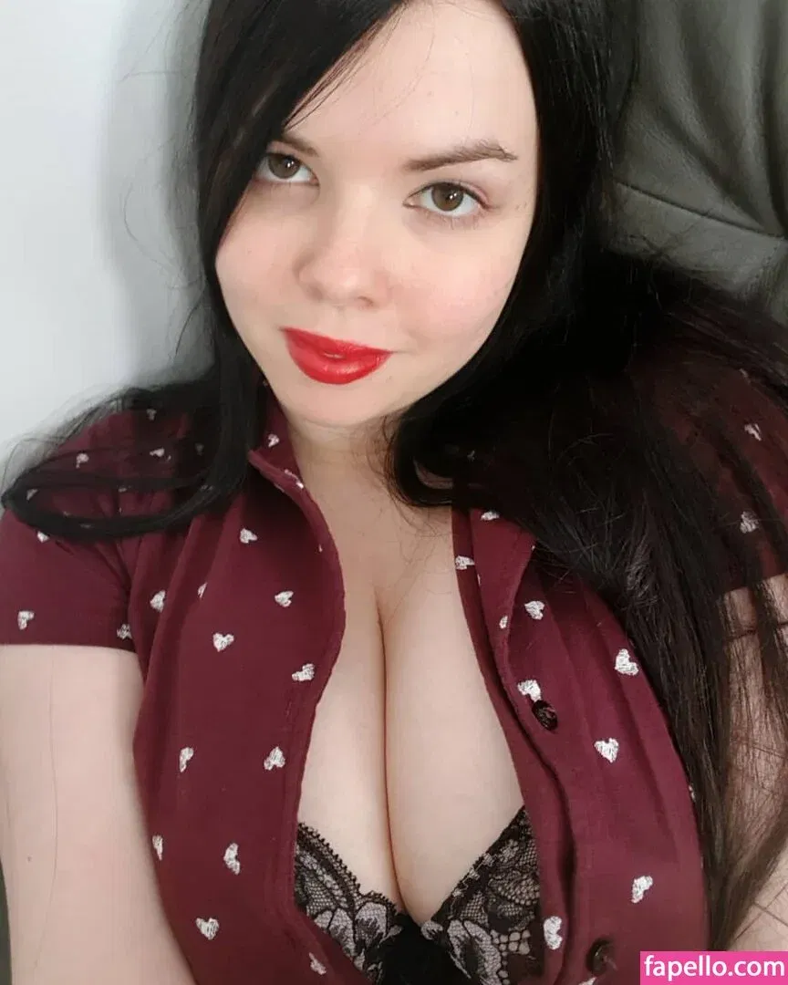 Nina Nightbloom Onlyfans Photo Gallery 