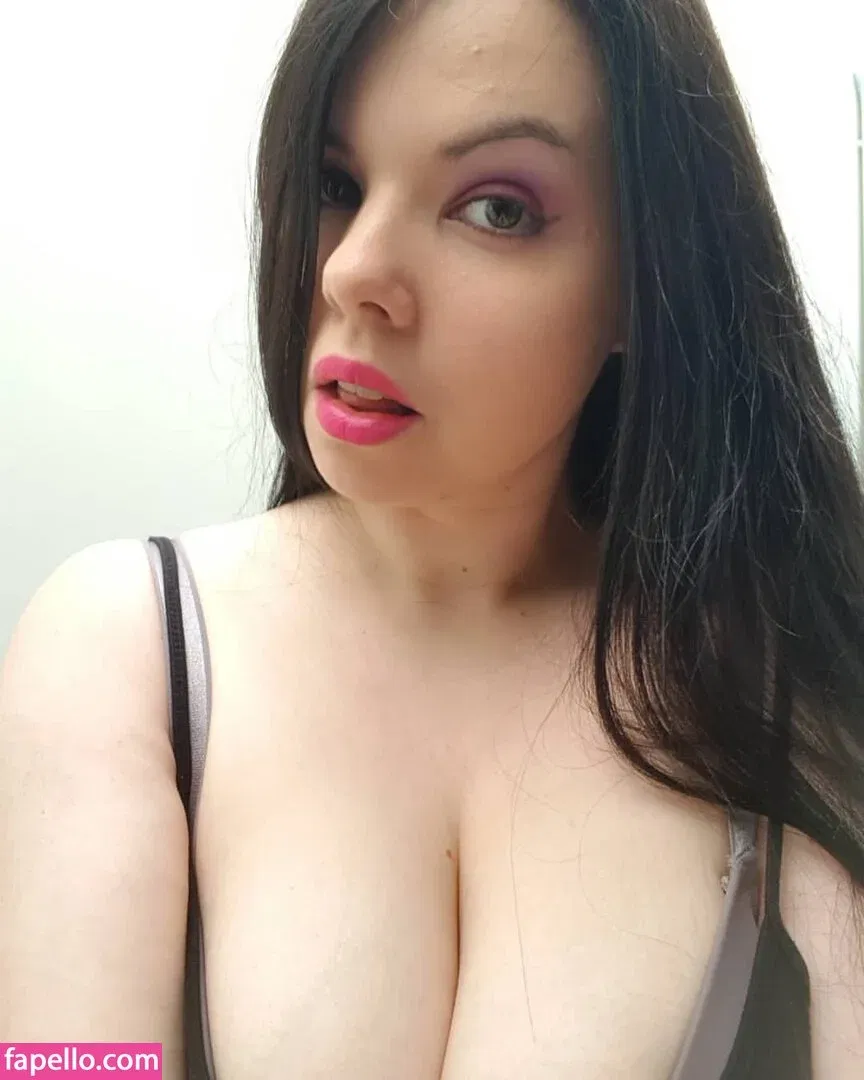 Nina Nightbloom Onlyfans Photo Gallery 