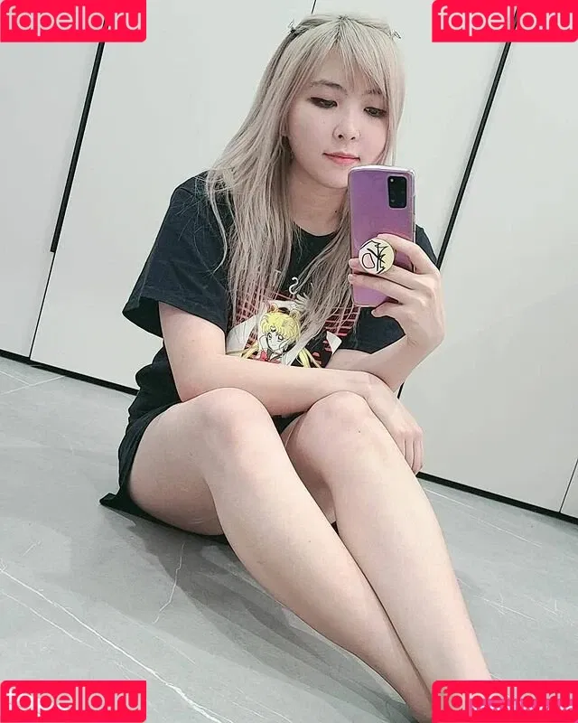 Yvonneflinetv Onlyfans Photo Gallery 