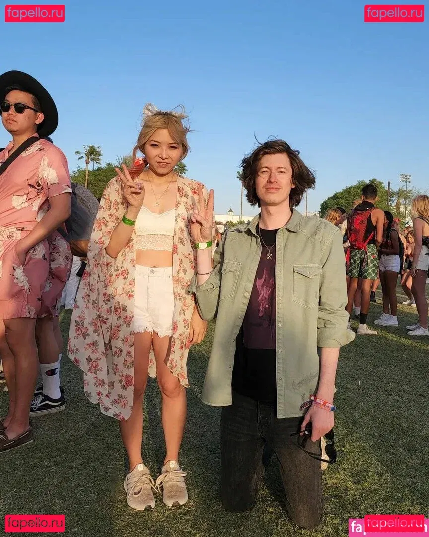 Yvonneflinetv Onlyfans Photo Gallery 