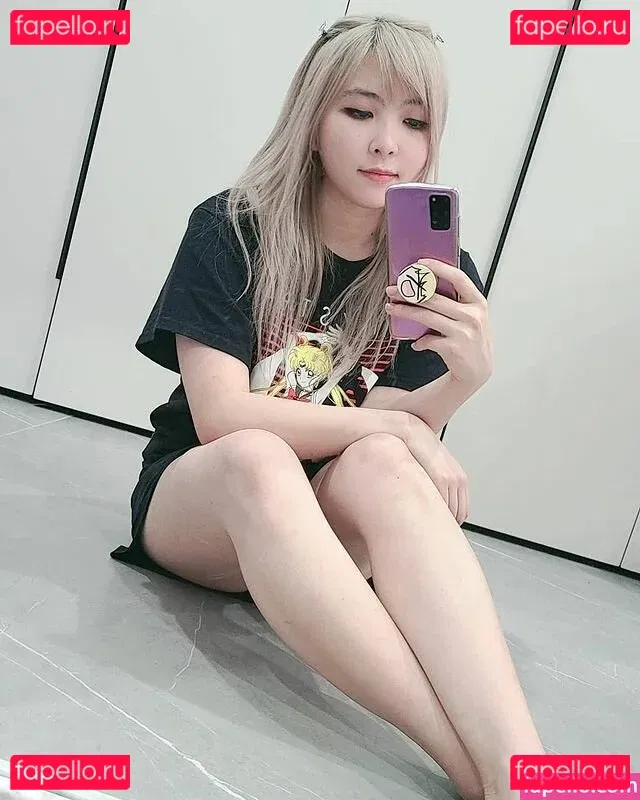 Yvonneflinetv Onlyfans Photo Gallery 