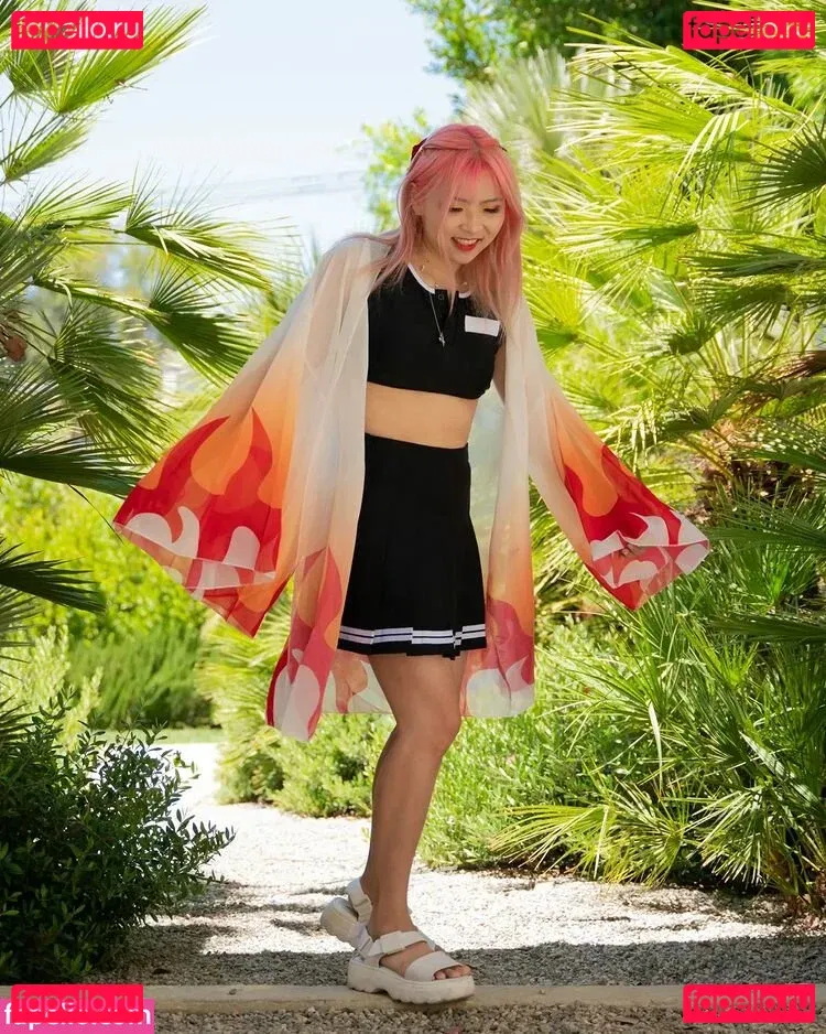 Yvonneflinetv Onlyfans Photo Gallery 