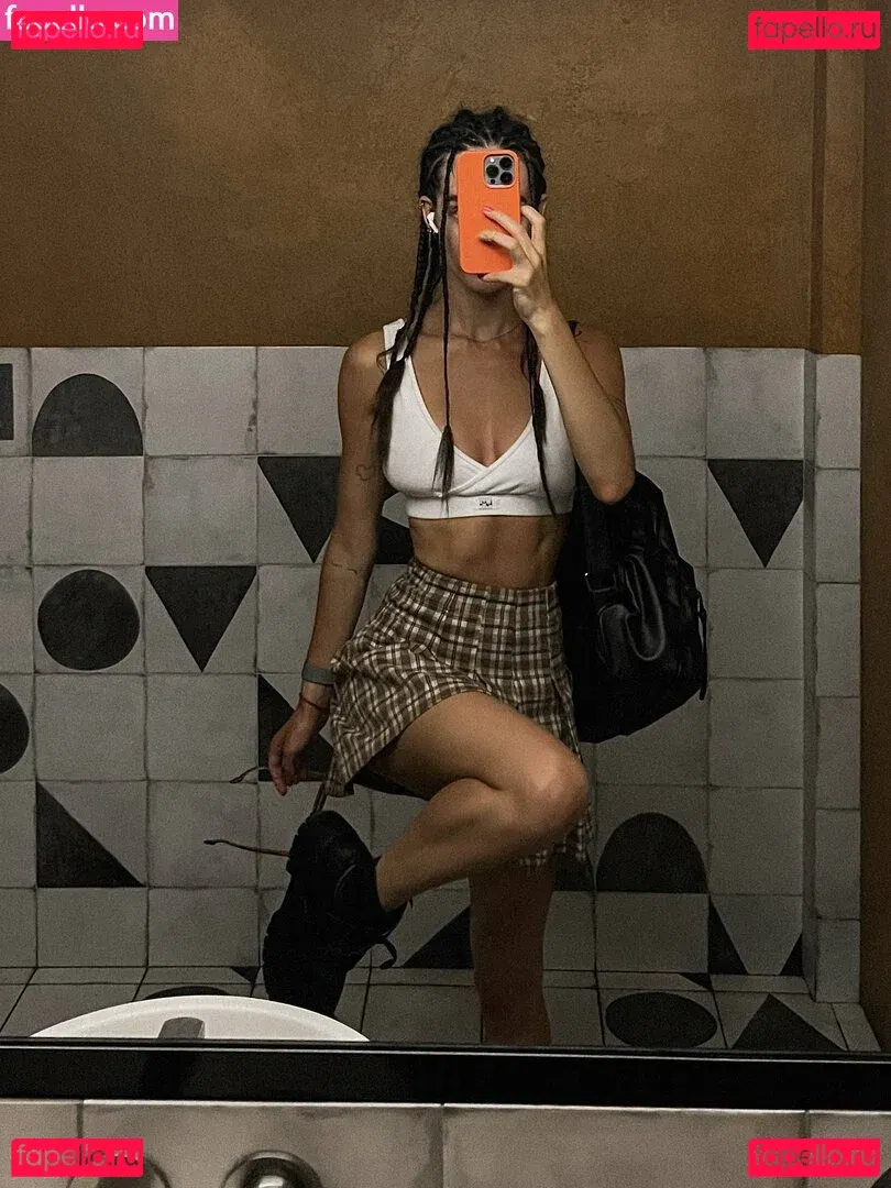 pretylittlething Onlyfans Photo Gallery 