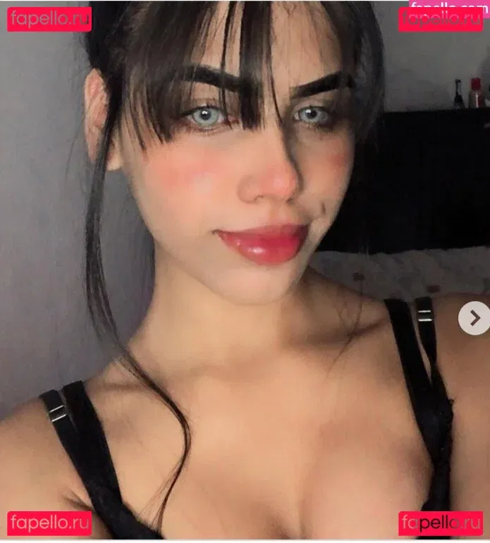 pretylittlething Onlyfans Photo Gallery 