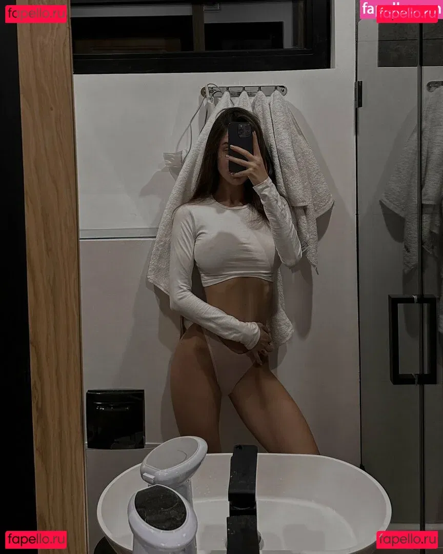 pretylittlething Onlyfans Photo Gallery 