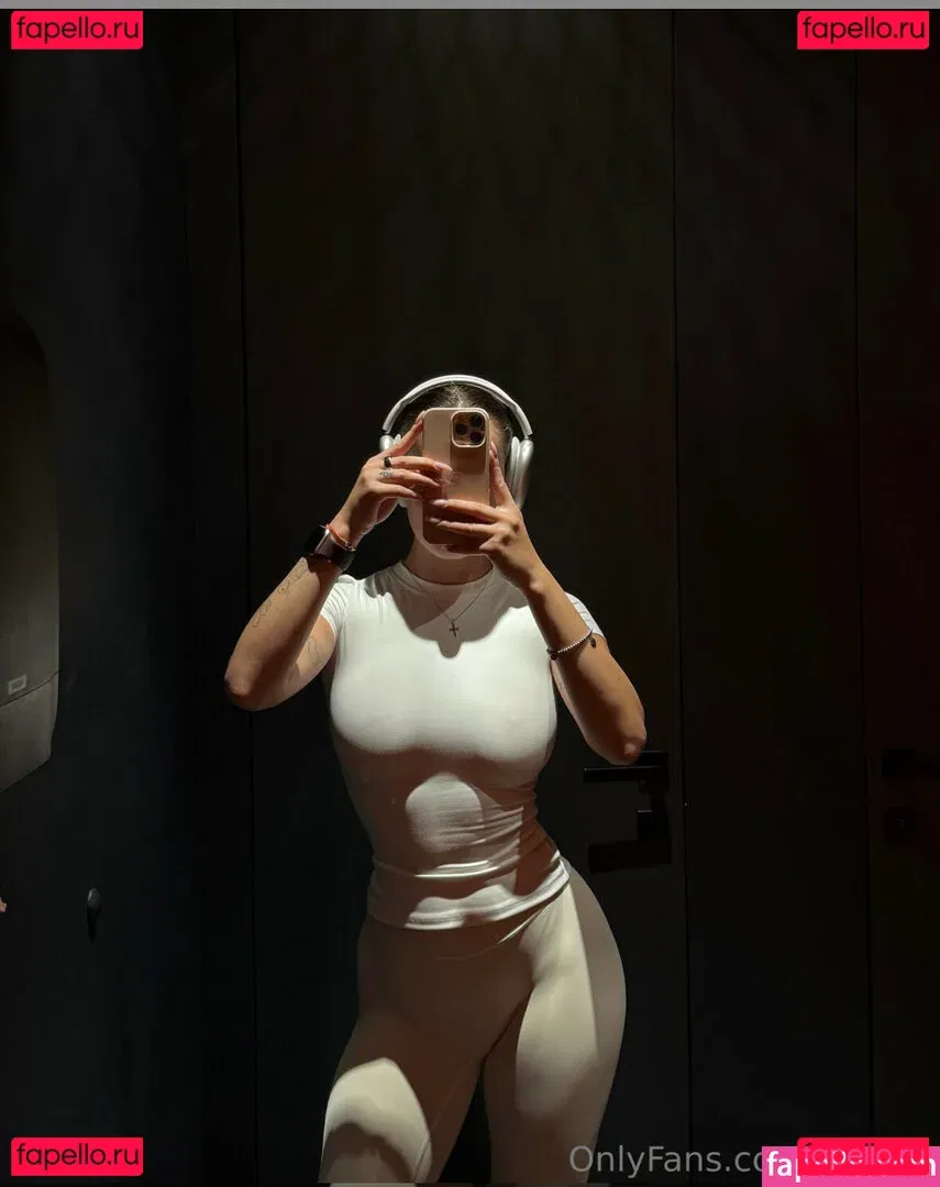 pretylittlething Onlyfans Photo Gallery 