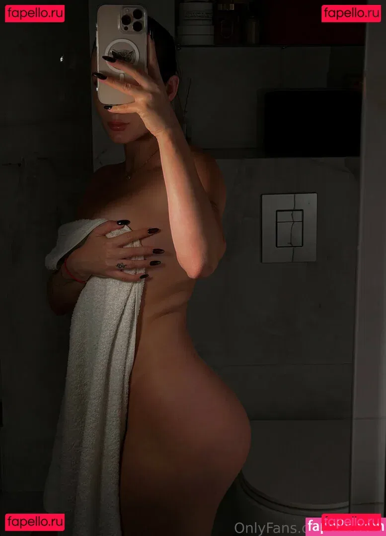 pretylittlething Onlyfans Photo Gallery 