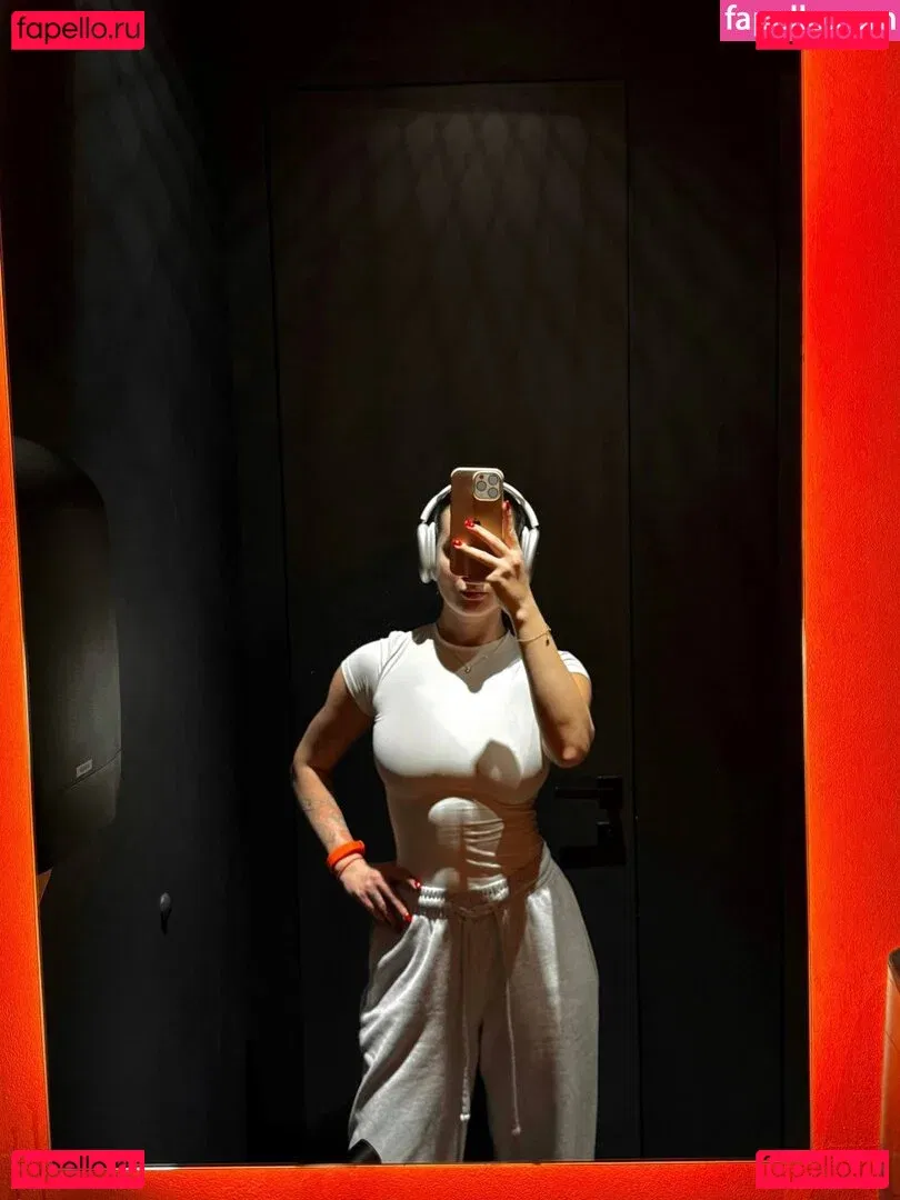 pretylittlething Onlyfans Photo Gallery 