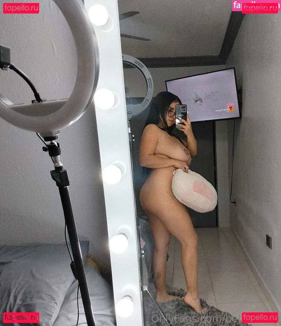 VanessaMX98 Onlyfans Photo Gallery 