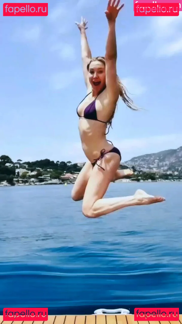 Kate Hudson Onlyfans Photo Gallery 