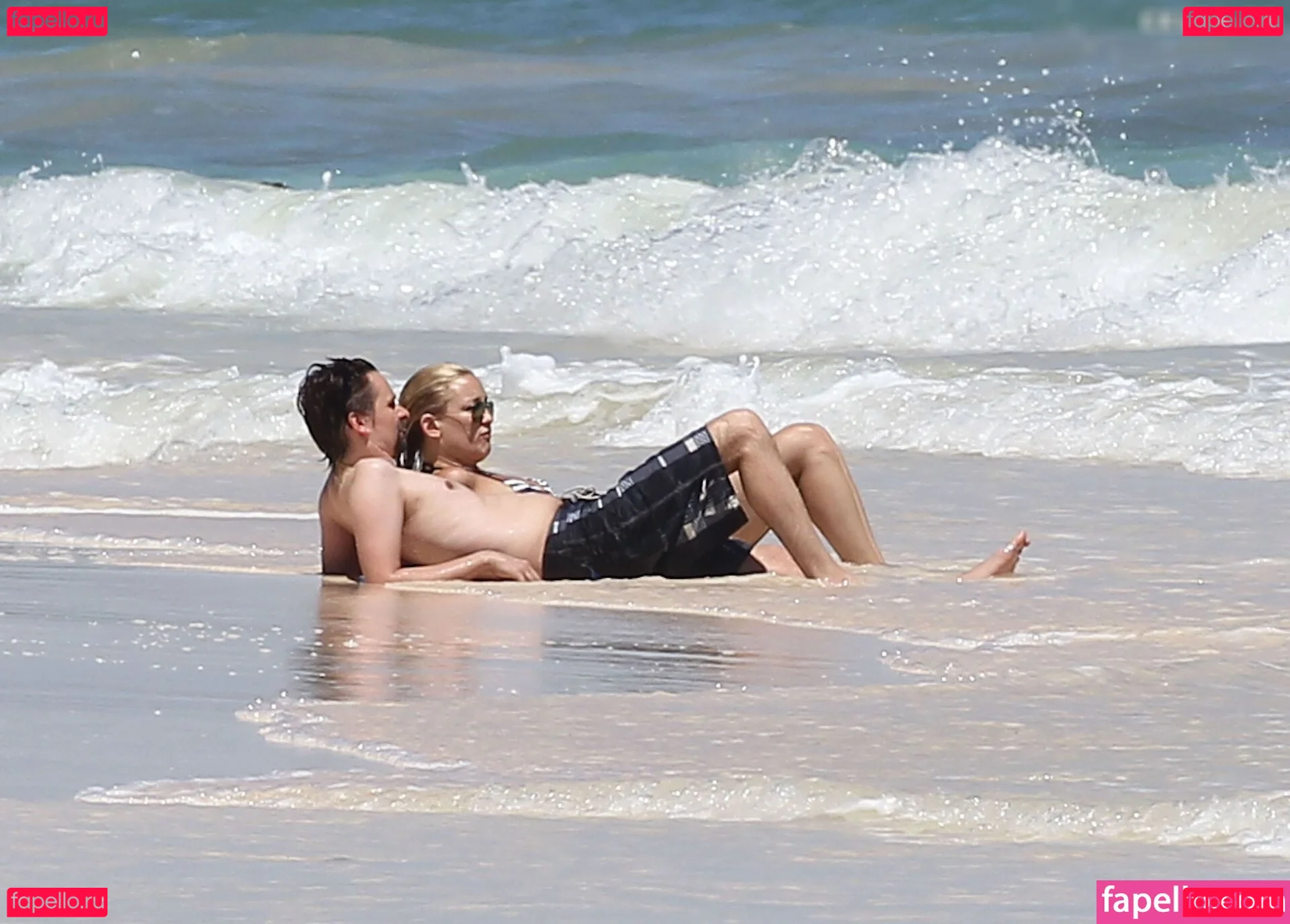 Kate Hudson Onlyfans Photo Gallery 