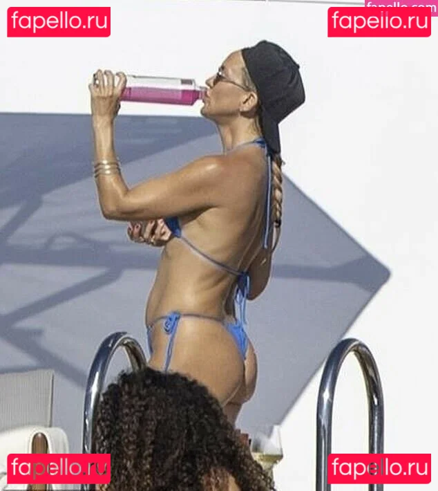 Kate Hudson Onlyfans Photo Gallery 