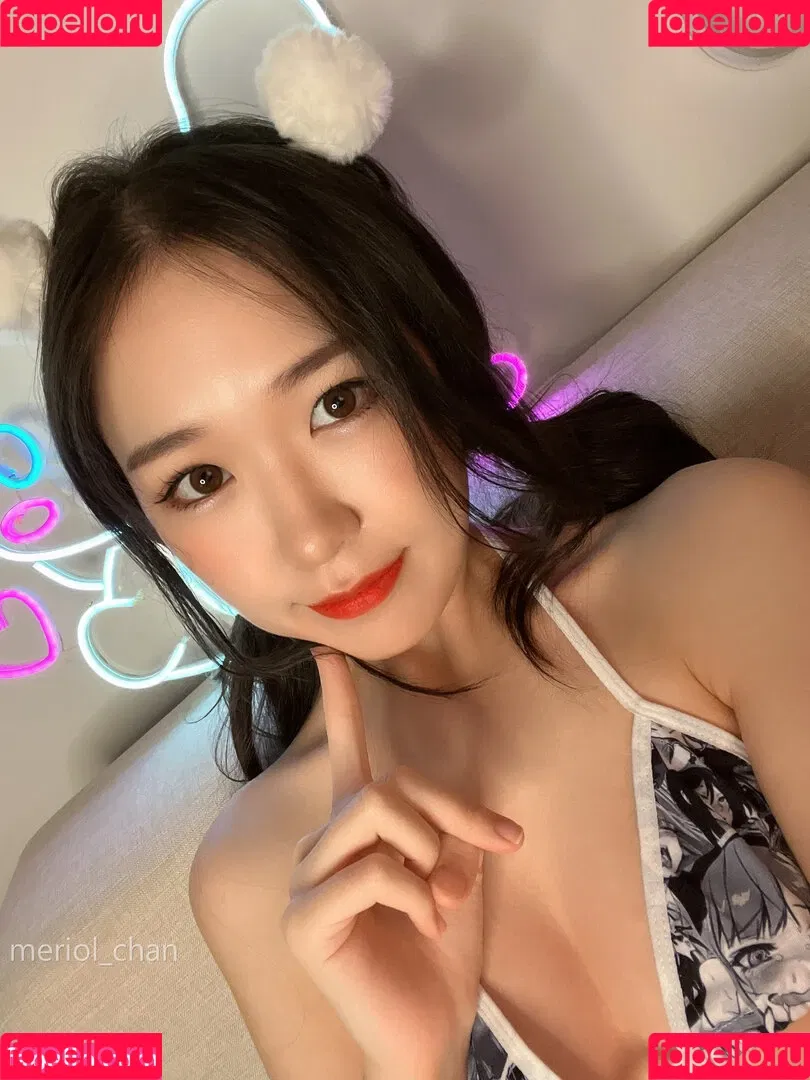 Meriol Chan Onlyfans Photo Gallery 
