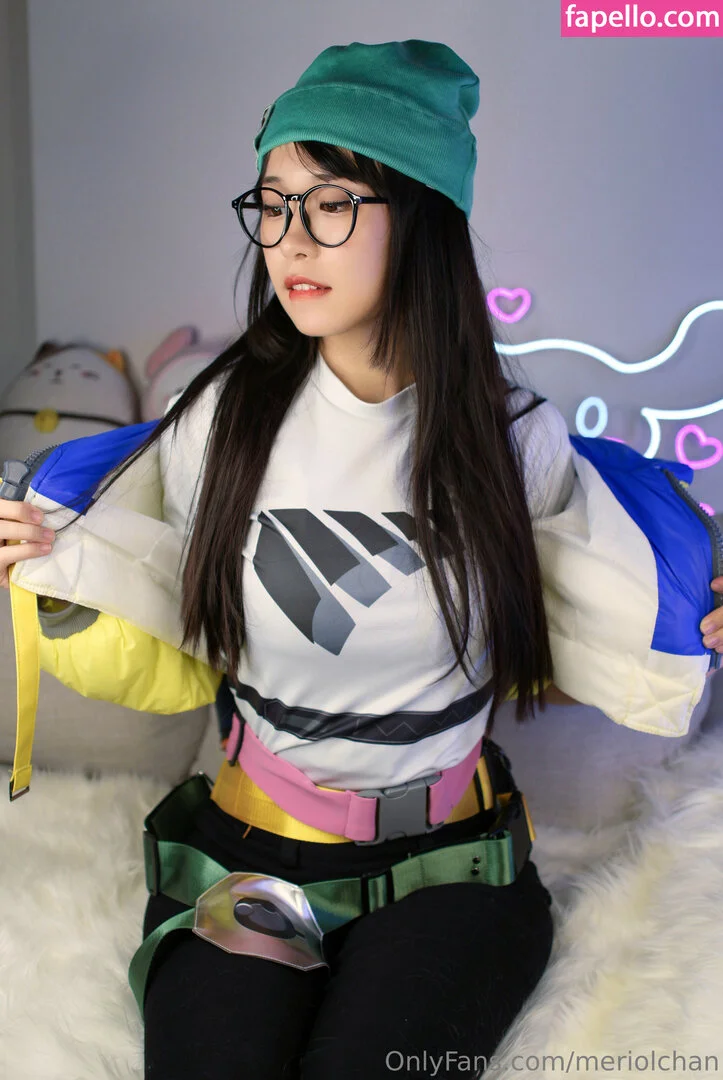 Meriol Chan Onlyfans Photo Gallery 