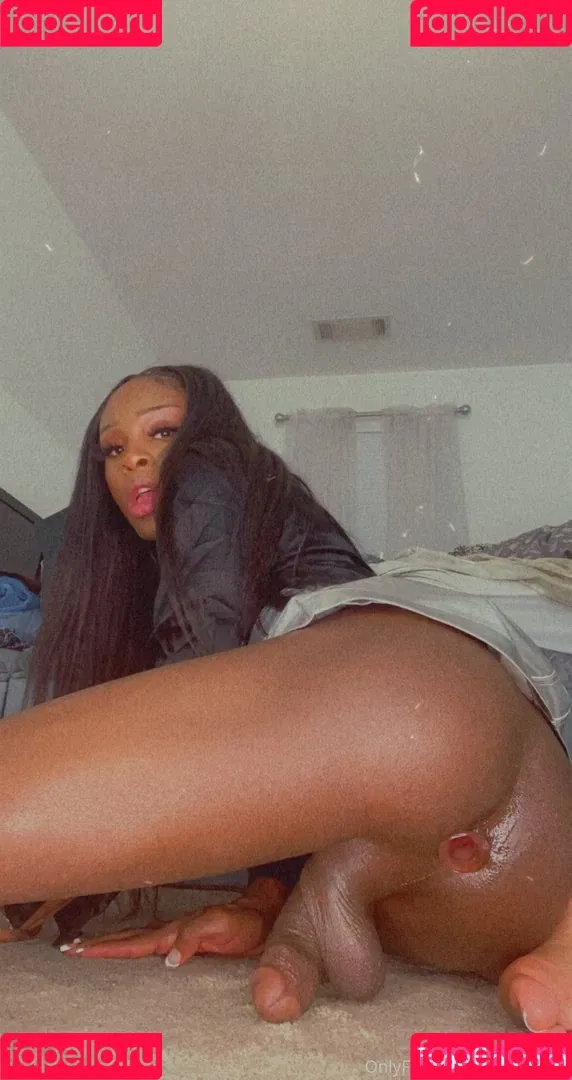 Milan Dior Onlyfans Photo Gallery 