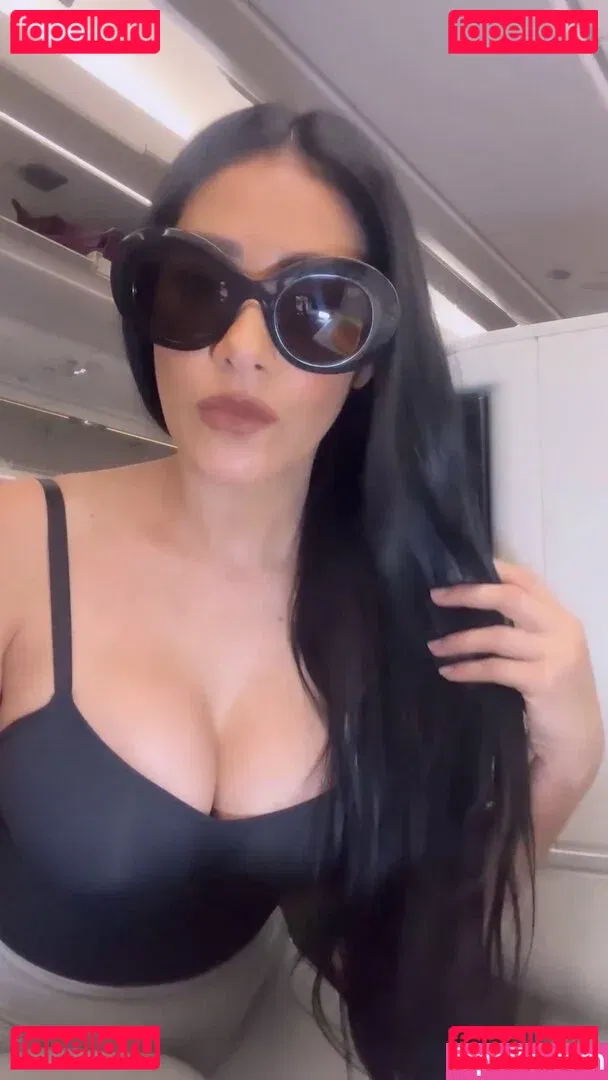 Simaria Onlyfans Photo Gallery 