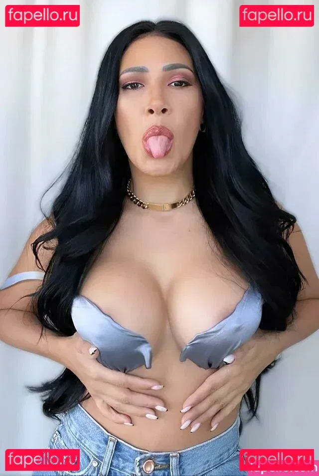 Simaria Onlyfans Photo Gallery 