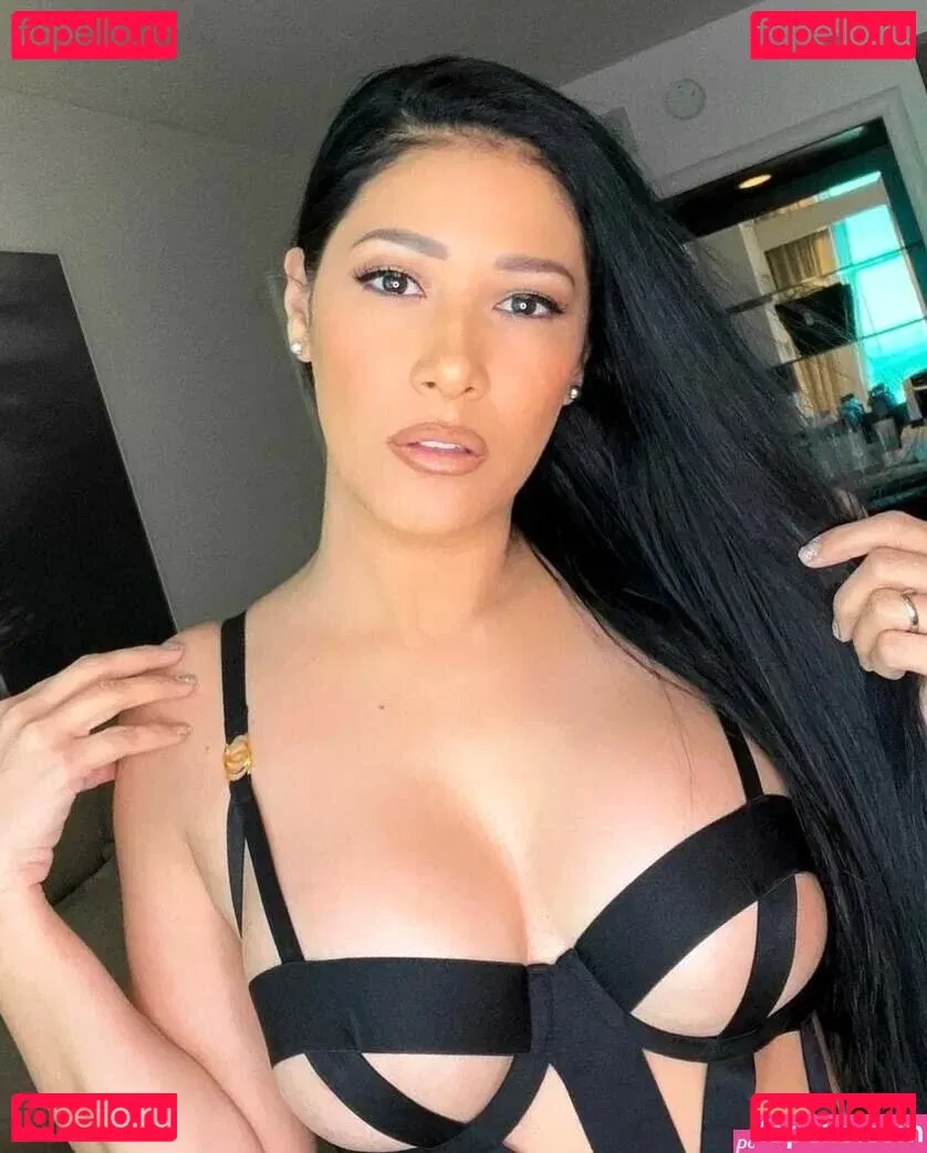 Simaria Onlyfans Photo Gallery 