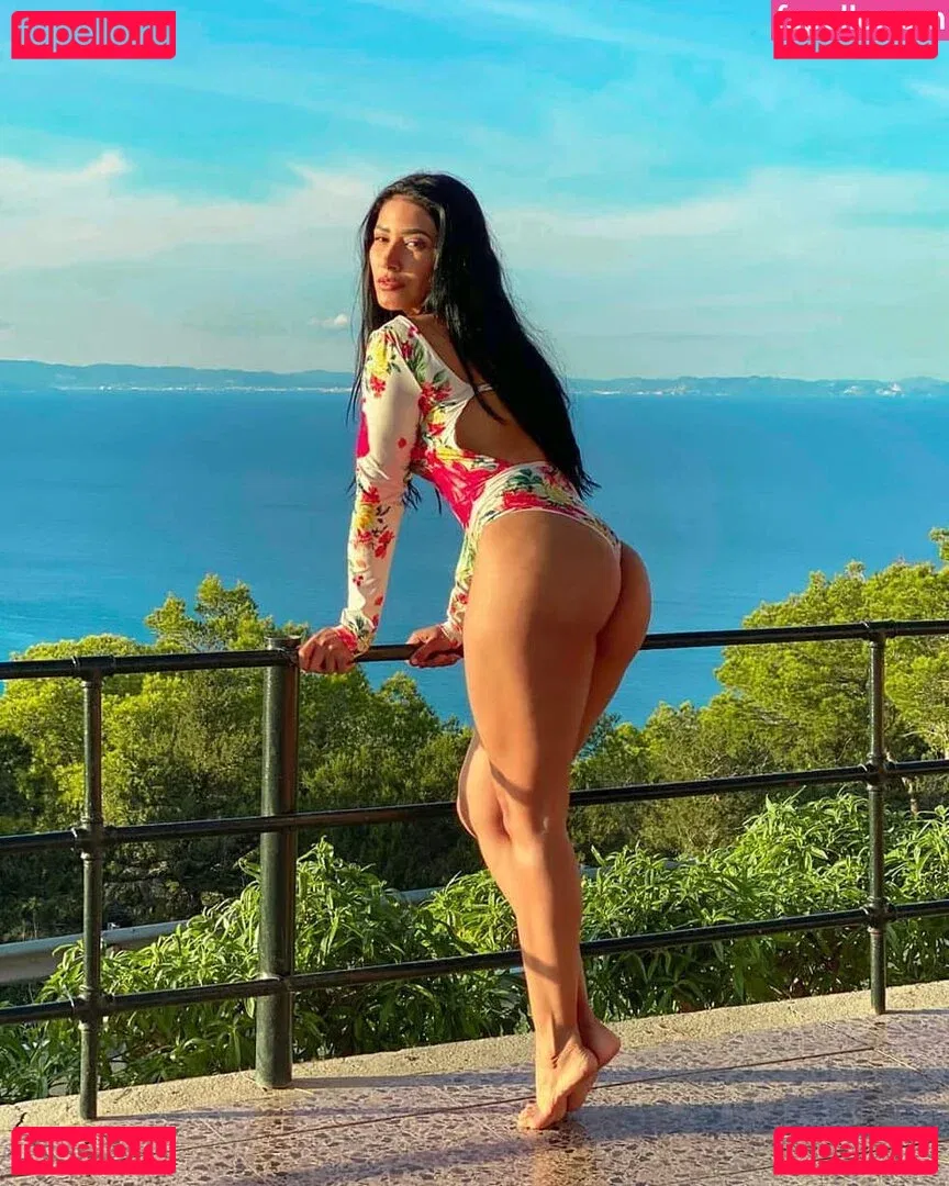 Simaria Onlyfans Photo Gallery 