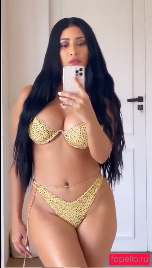 Simaria Onlyfans Photo Gallery 