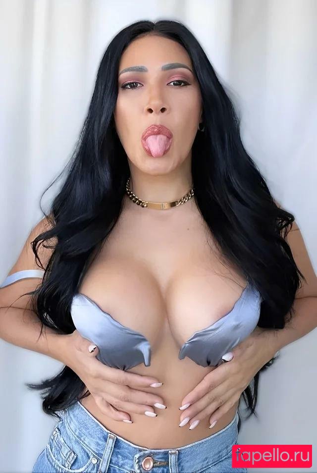 Simaria Onlyfans Photo Gallery 