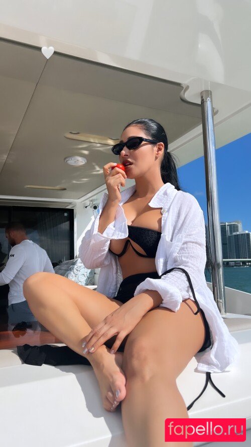 Simaria Onlyfans Photo Gallery 