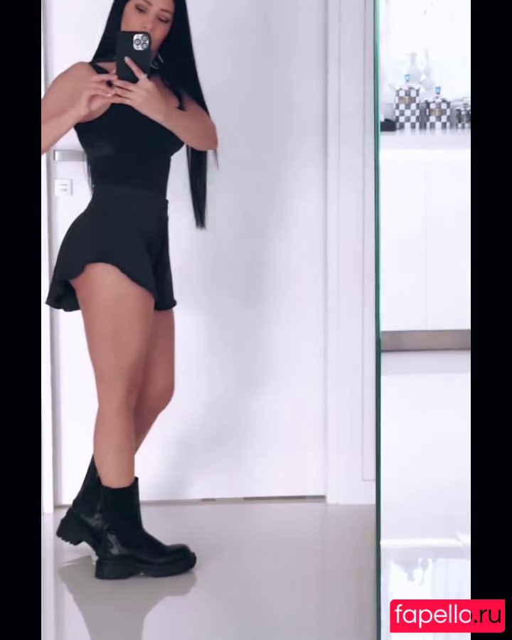 Simaria Onlyfans Photo Gallery 