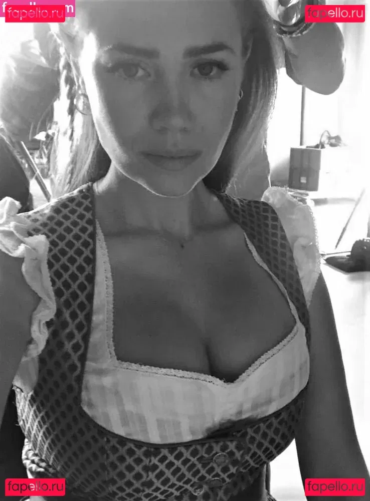 Sarah Lombardi Onlyfans Photo Gallery 