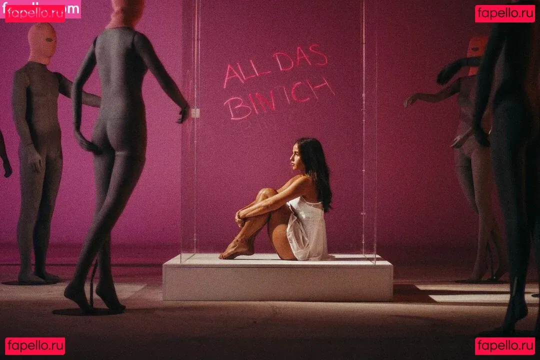 Sarah Lombardi Onlyfans Photo Gallery 