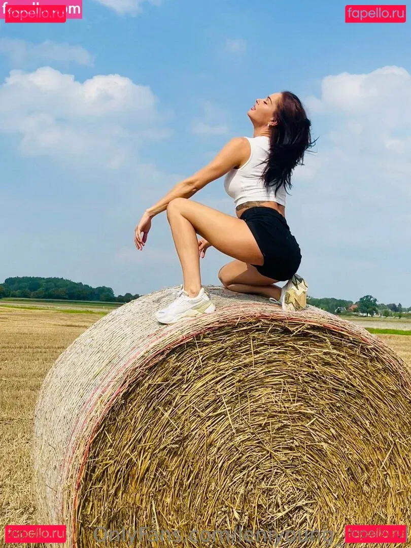 leniyoung_official Onlyfans Photo Gallery 