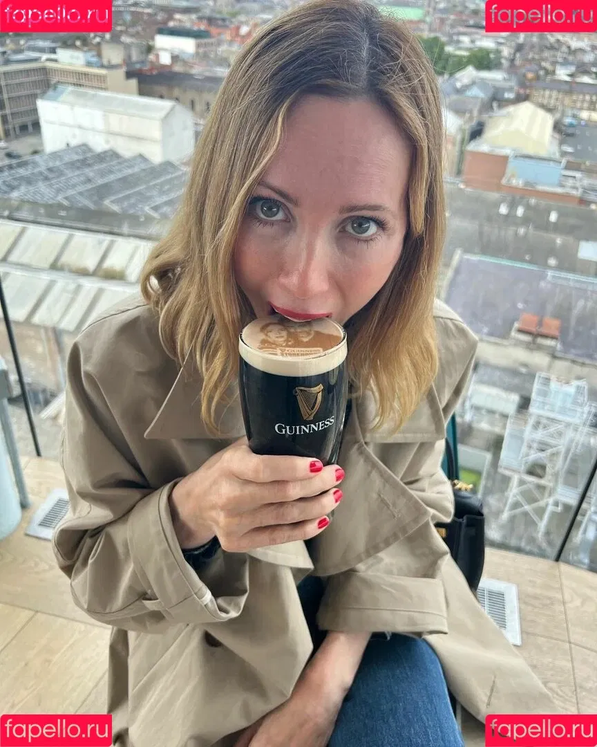 Leslie Mann Onlyfans Photo Gallery 