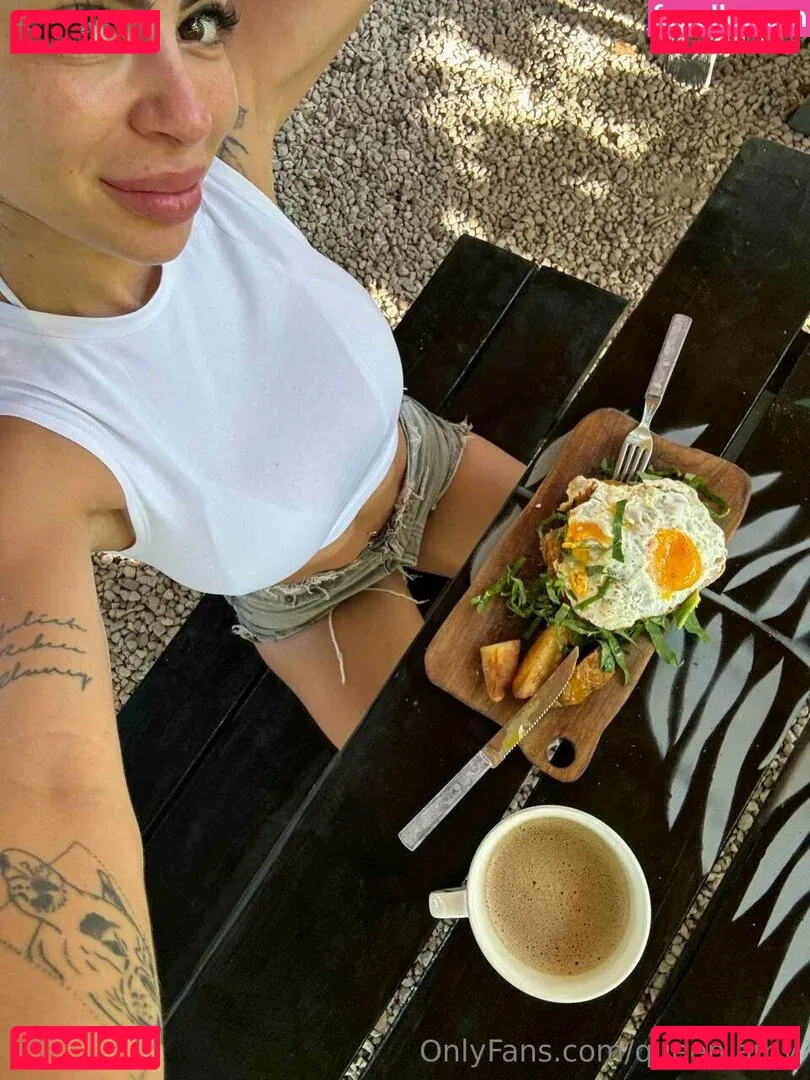 queen.amy Onlyfans Photo Gallery 